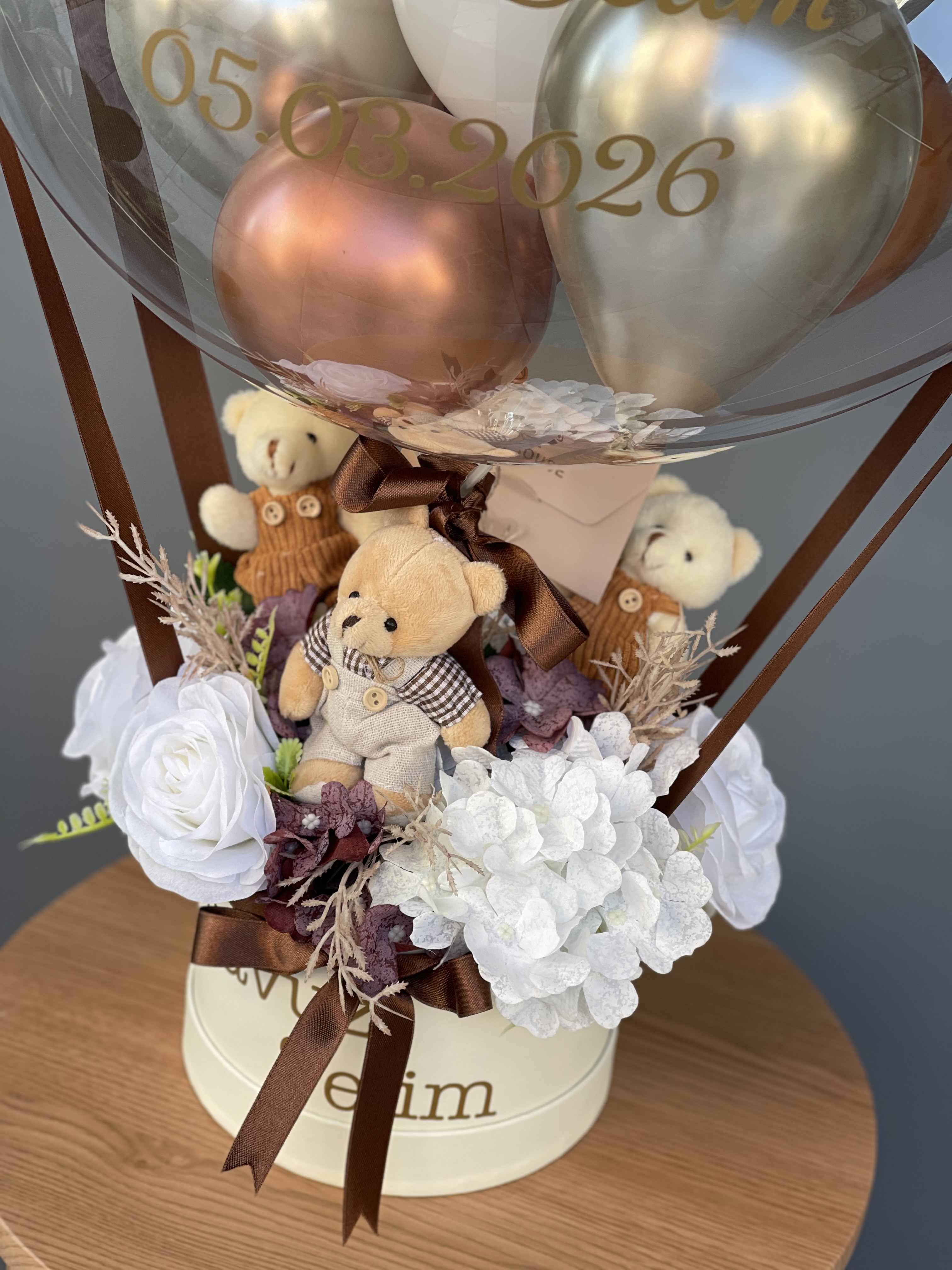 Yapay Çiçek Konsepti